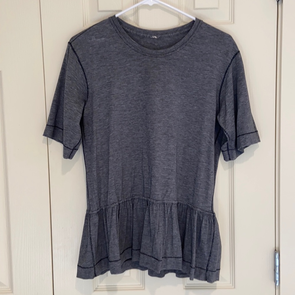Lululemon tee